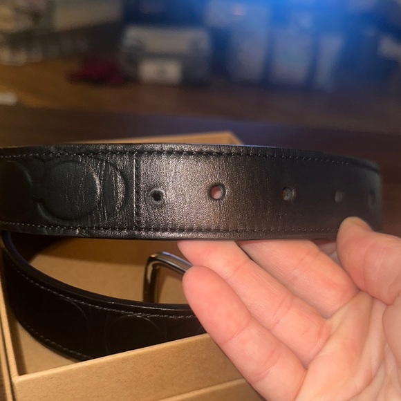 Coach Signature Black Leather Belt - Picture 10 of 13